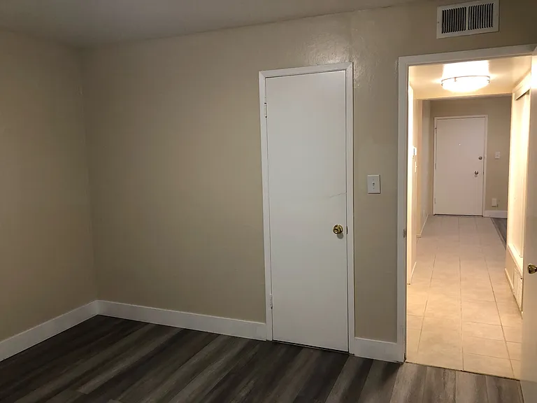 1927 Dwight Way — Photo 14
