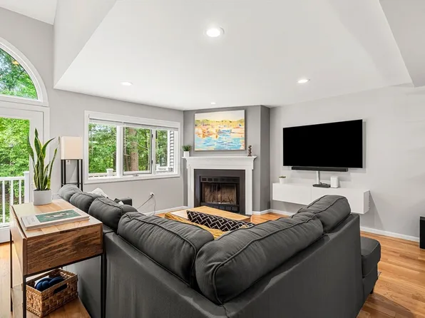 1200 Salem St #147, Peabody, MA 01960