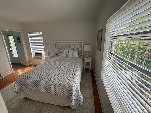 424 Chilean Ave #4 — Photo 4
