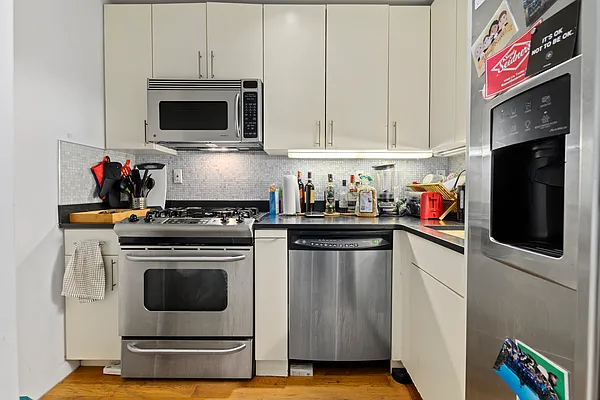 Rented by Kin | media 27