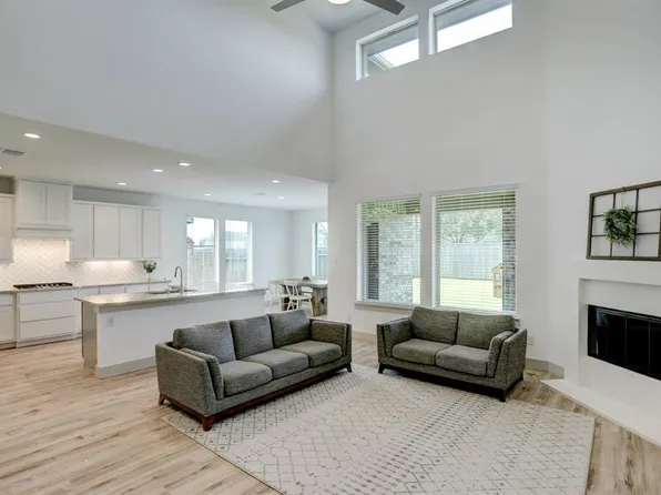 1576 Harvest Vine Court, Friendswood, TX 77546