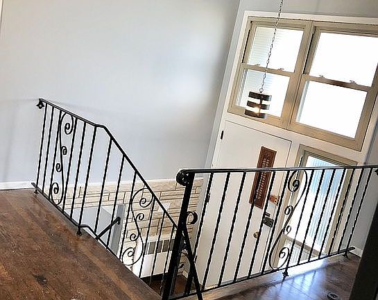 4th image of 103 Davison Ave