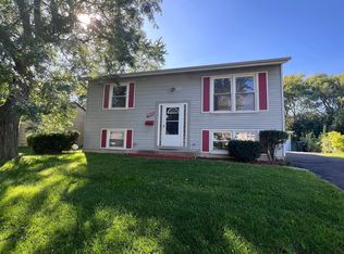 17620 Hillcrest Dr, Country Club Hills, IL