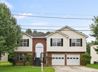 2162 Mulberry Ln, Lithonia, GA 30058