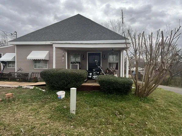 290 Keller St, Toone, TN 38381
