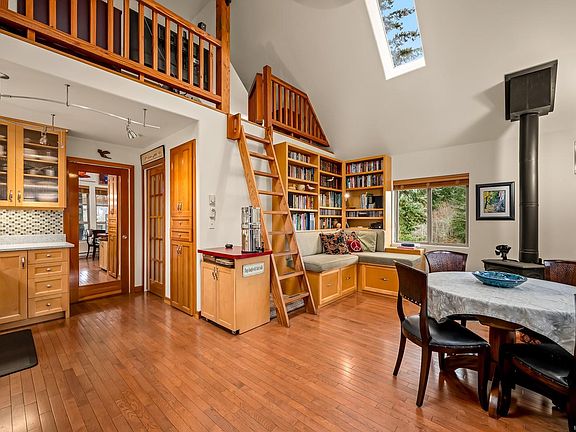 4th image of 6590 Country Rd