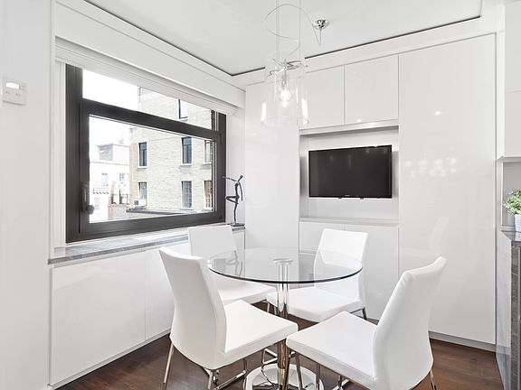 3rd image of 10 W 66th St APT 18B