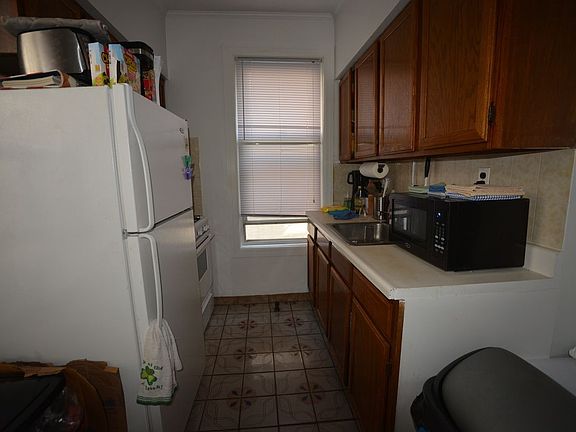 4th image of 43-15 44th St #D55