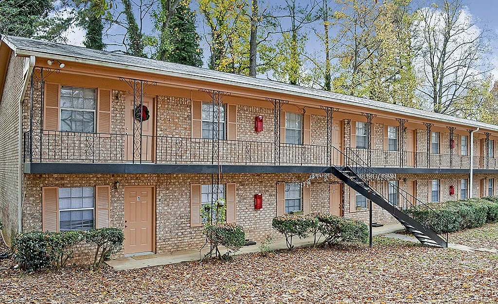 Shallowford Pines — Photo 2