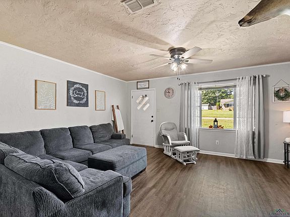 5th image of 224 Parkway Ln