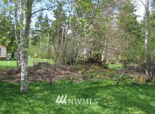 999 Mayberry St, Forks, WA 98331