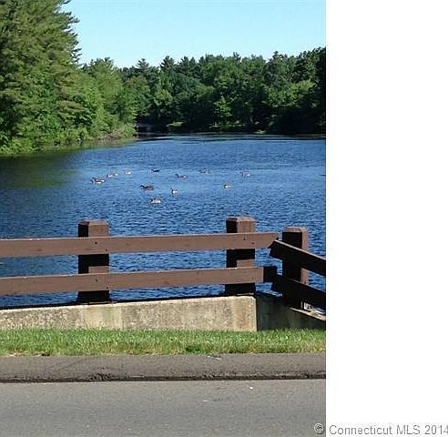 1st image of 11 Ashford Dr