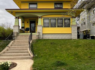 528 Iowa Ave, Iowa City, IA 52240