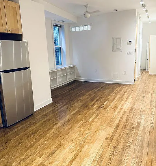 1706 U St NW #103 — Photo 17