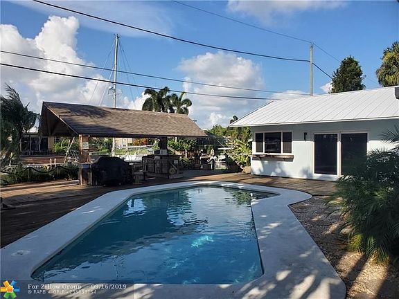 3rd image of 1301 SW 17th St