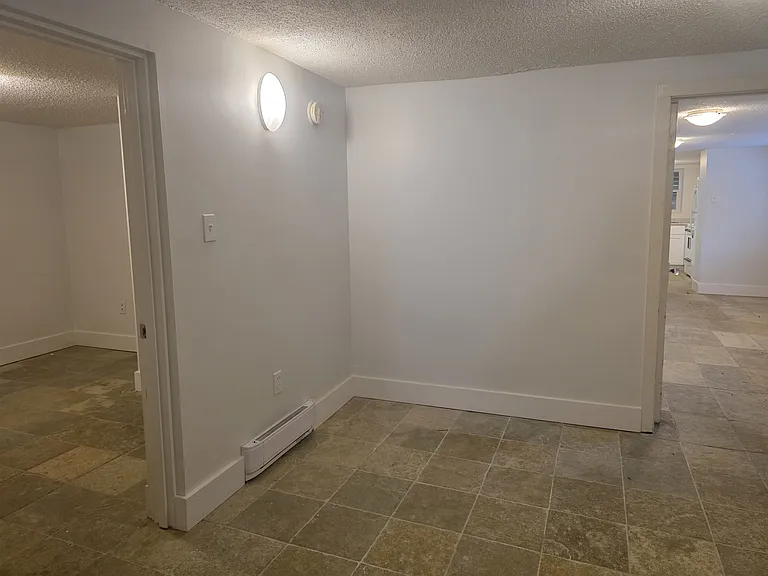 3521 W 1st Ave #BASEMENT — Photo 12