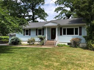 20 Beverly Rd, Livingston, NJ 07039