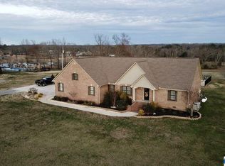 463 Depreast Rd, Hartselle, AL 35640