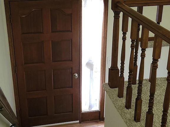 2nd image of 3710 Burr Oak Dr