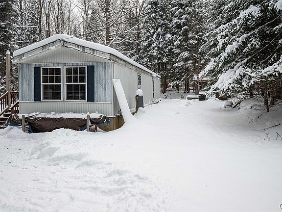 4th image of 16 Deerwood Dr