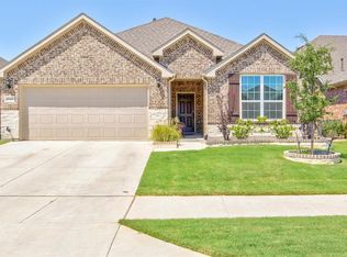 1048 Twisting Ridge Ter, Haslet, TX 76052