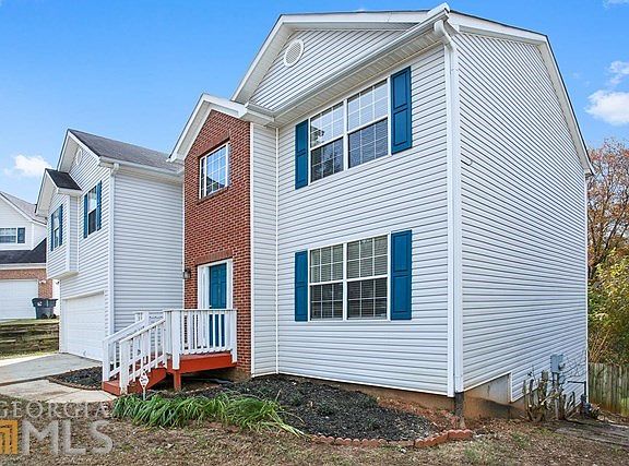 3rd image of 1149 Sydney Pond Cir