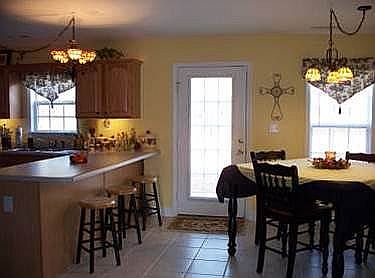 5th image of 132 Trailwood Dr