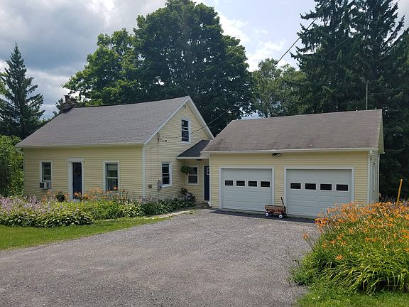 Attached Garage
