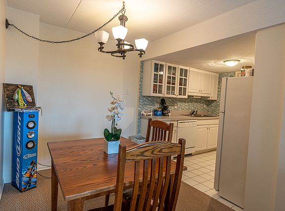4th image of 7325 Tiffany Dr APT 2-C