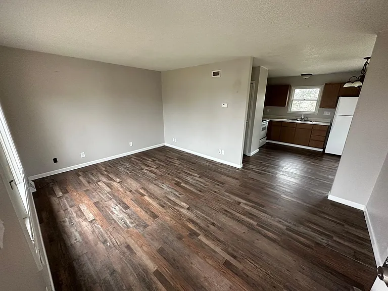 2943 E Joshua Dr #LEFT SIDE — Photo 2