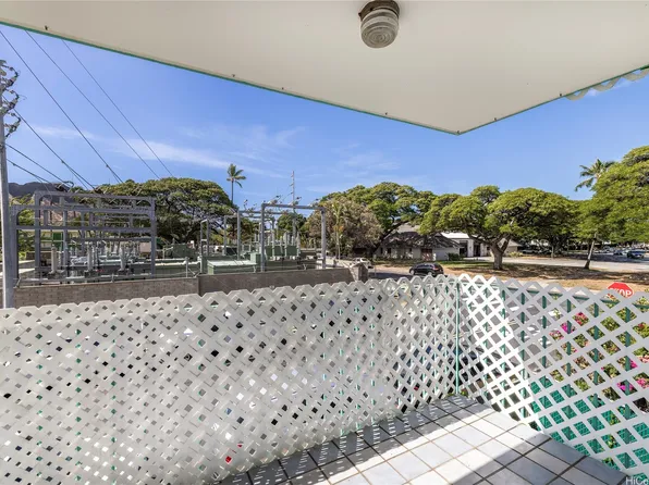 3410 Leahi Ave APT 205, Honolulu, HI 96815