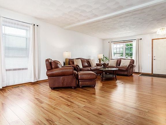 5th image of 2957 Vaughndale Dr