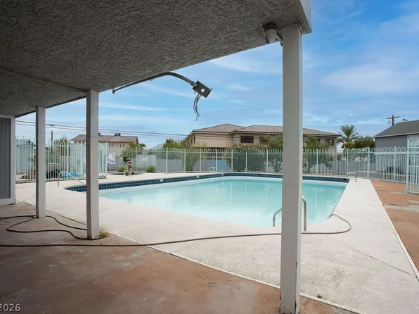 1926 Nebula Dr, Las Vegas, NV 89115