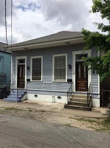 1st image of 722 Pauline St