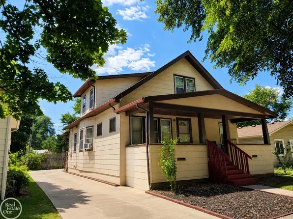1949 Leitch Rd, Ferndale, MI 48220