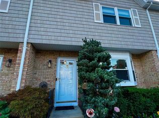 1425 Jerusalem Ave APT 5, Merrick, NY 11566