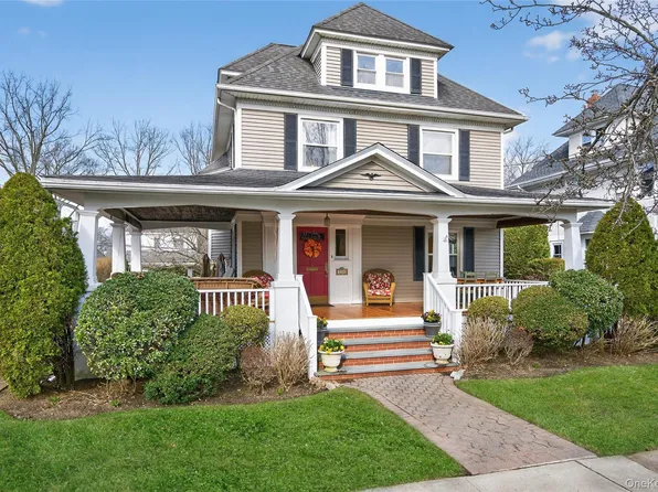 114 Roosevelt Street, Garden City, NY 11530