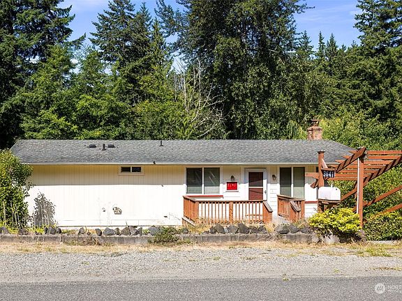 3rd image of 3641 Boundary Trail NW