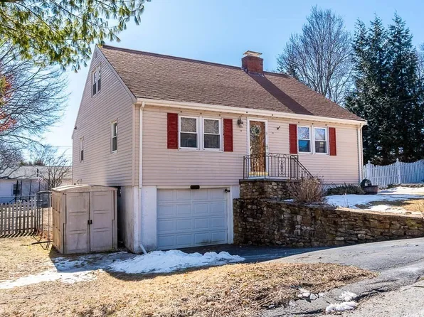 9 Legion St, Milford, MA 01757