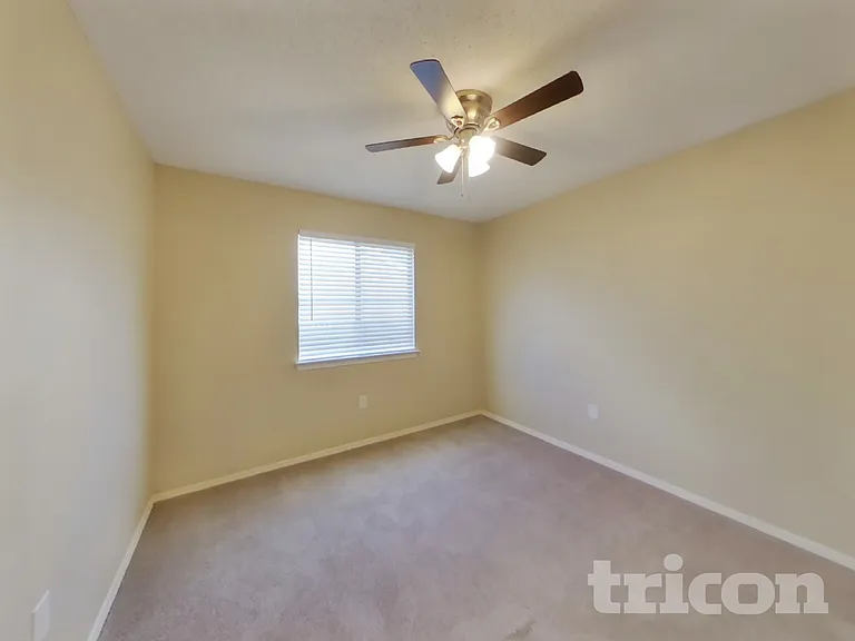 1015 Cedar Run Dr — Photo 13