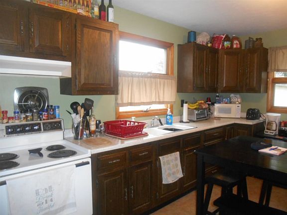 2nd image of 48 Hidy Ave