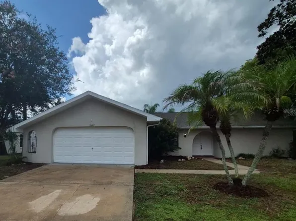 10227 Landmark Dr, Hudson, FL 34667