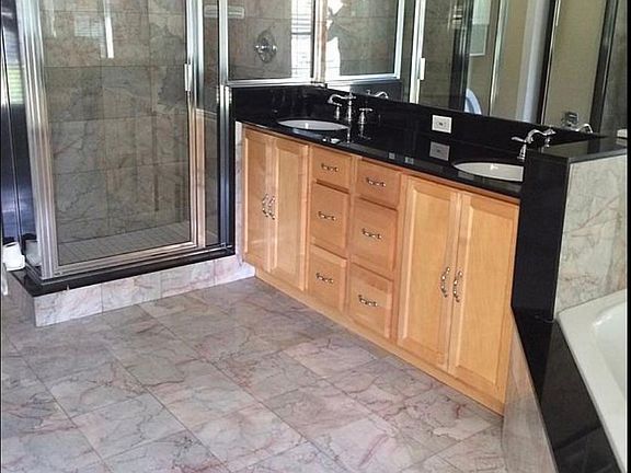 3rd image of 15701 Cashmere Ln #1