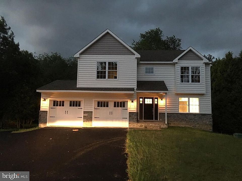 1st image of 2894 Highland Ave