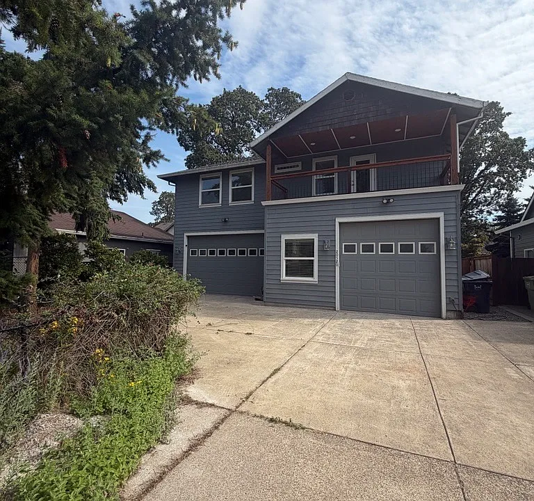 20520 SW Hidden Ct