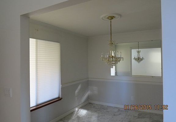 4th image of 10905 205th Avenue Ct E