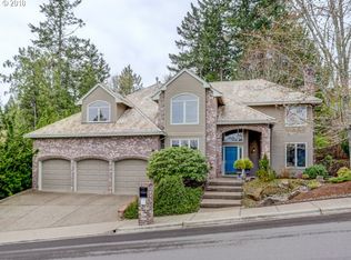 10519 NW La Cassel Crest Ln, Portland, OR 97229