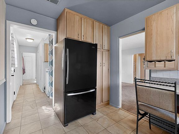 5th image of 2941 Adams St NE