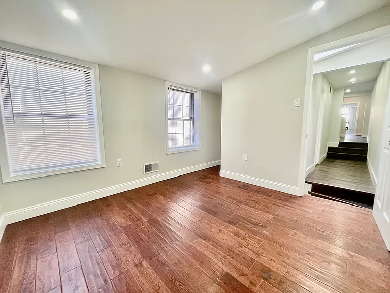 1005 Frankford Ave #2 — Photo 21