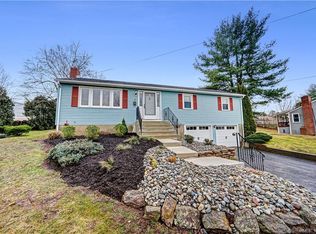40 Elm Ridge Dr, Rocky Hill, CT 06067